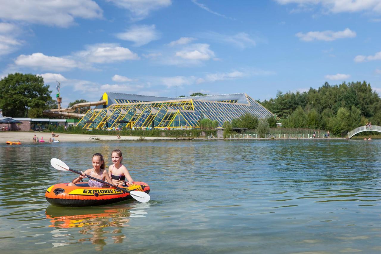 Oostappen Vakantiepark Hengelhoef Nv Hotell Aan de Wolfsberg Exteriör bild