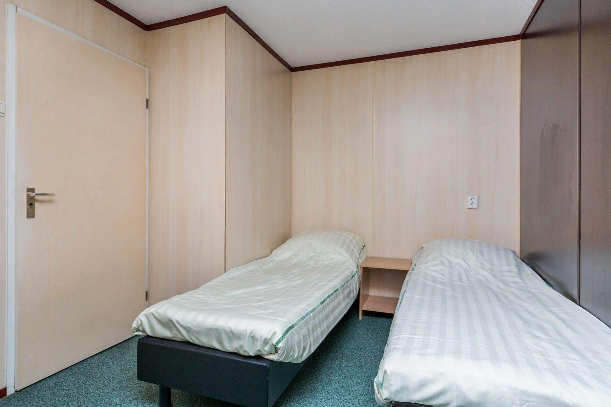 Oostappen Vakantiepark Hengelhoef Nv Hotell Aan de Wolfsberg Exteriör bild